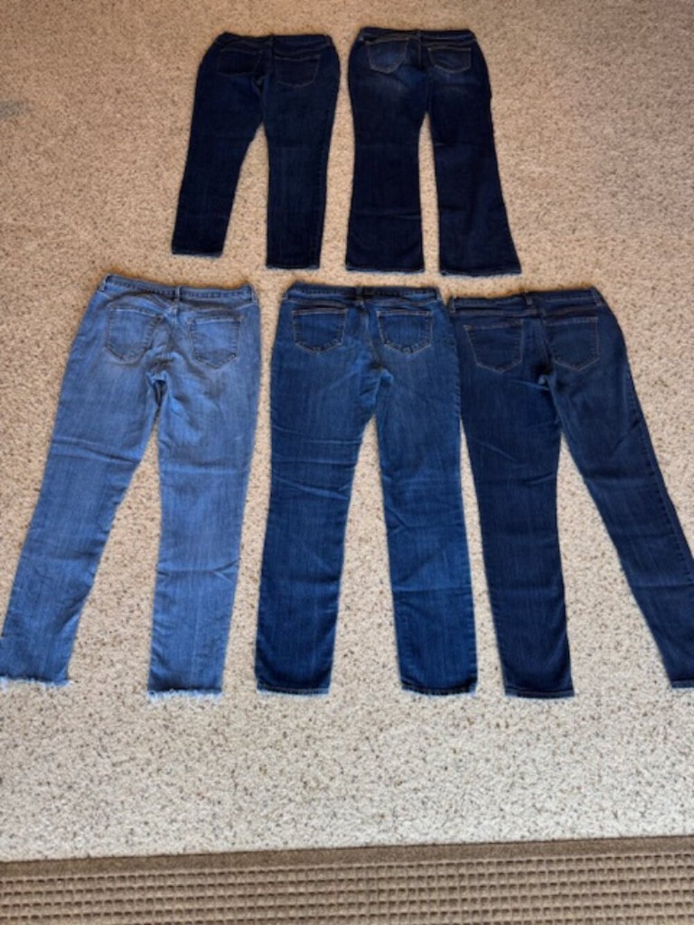 Old Navy Women's Blue Jeans Size 4 Mid-Rise Lot of (5) - Picture 8 of 16